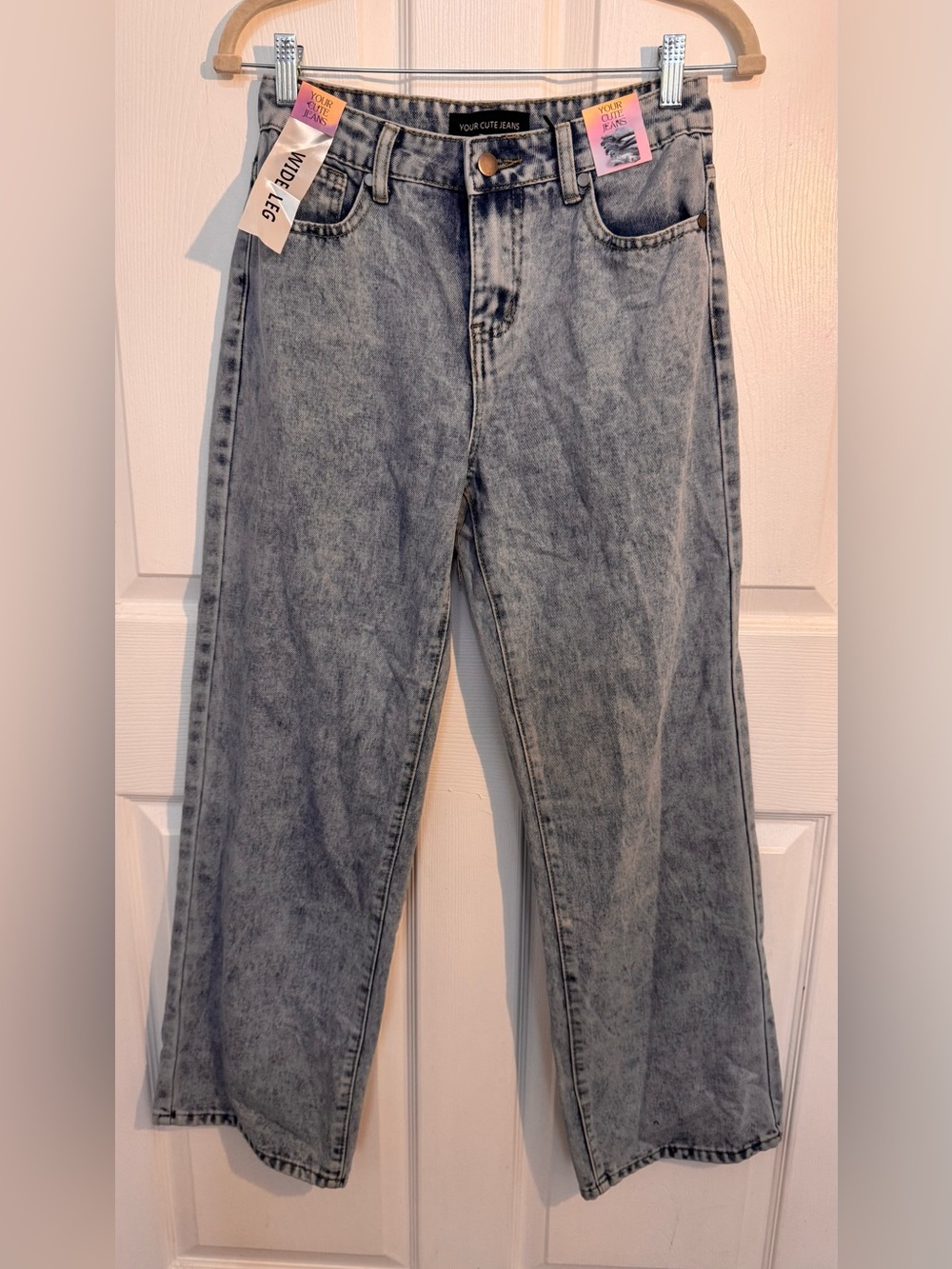 Light Wash Mid-Rise Wide Leg Jeans